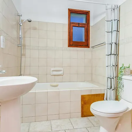 Vilă Sea-View Retreat - Villas With Private Pools