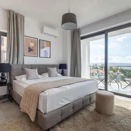 Private Sea-View Villas With Pools Villa