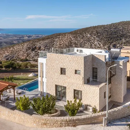Private Sea-View Villas With Pools Peristerona (Paphos)