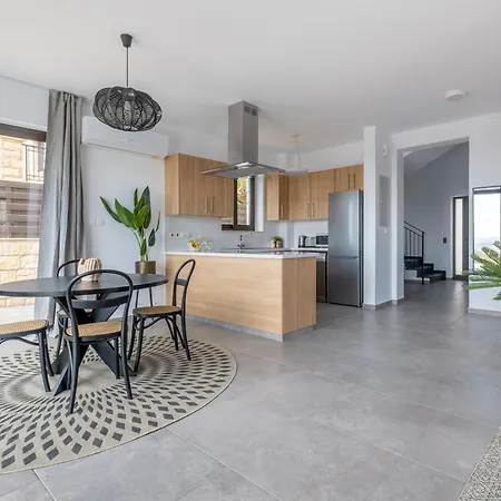 Private Sea-View Villas With Pools Villa