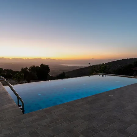 Sanders View Дом отдыха Peristerona (Paphos)