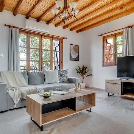 Private Sea-View Villas With Pools Peristerona (Paphos)