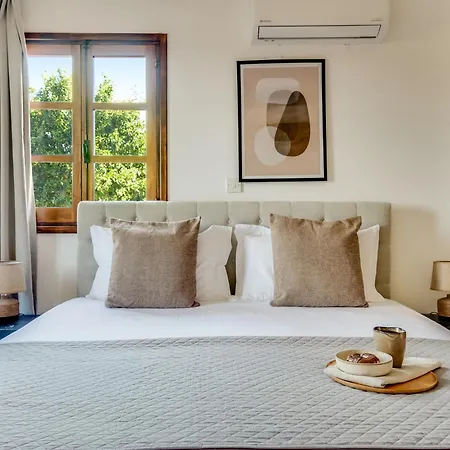 Sea-View Retreat - Villas With Private Pools *