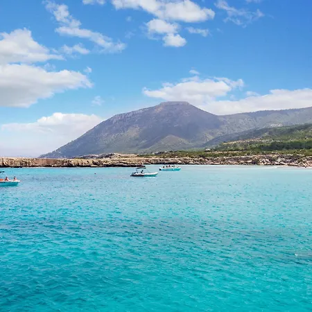 Private Sea-View Villas With Pools Peristerona (Paphos)