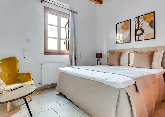 Vila Private Sea-view With Pools Peristerona (Paphos)