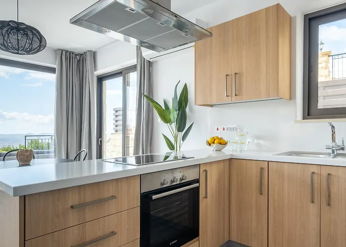 Vila Private Sea-view With Pools Peristerona (Paphos)