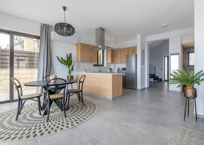 Private Sea-view With Pools Vila