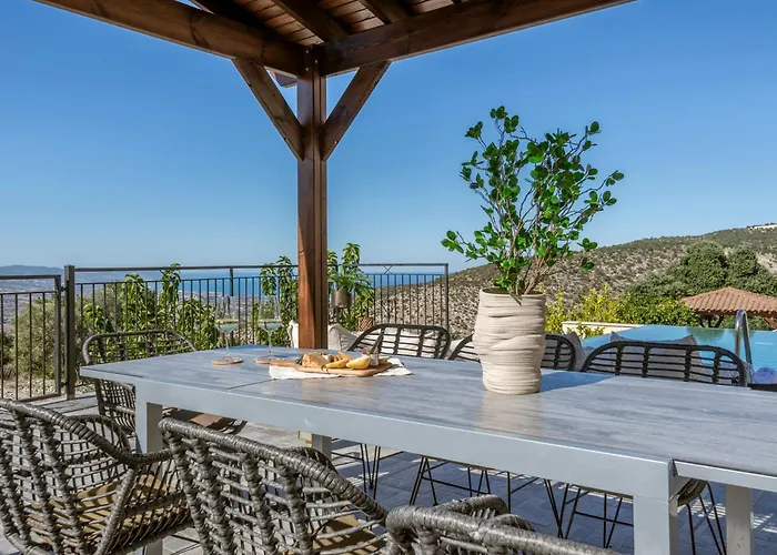 Private Sea-view With Pools *